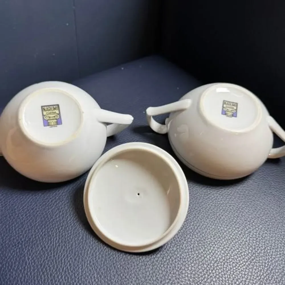 Vintage Narumi Japan Fine China Creamer & Sugar Bowl Set - NAR9 White Flowers